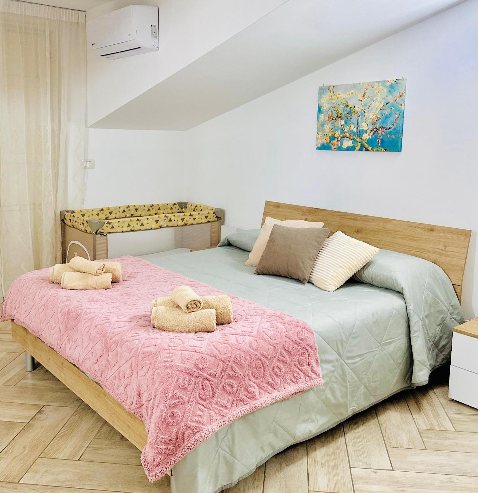Serao House, 3 Piano In Centro Apartment